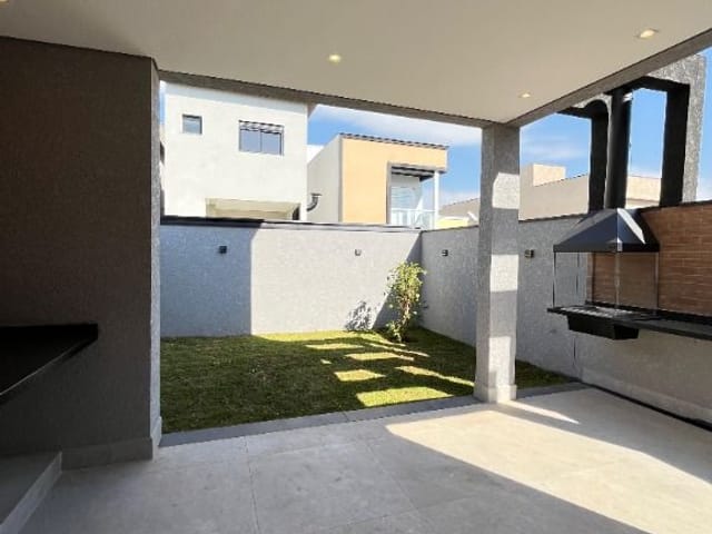 Sobrado com 150m² 3 quartos e 2 banheiros, à venda, no bairro Villas do Jaguarí em Santana de Parnaíba