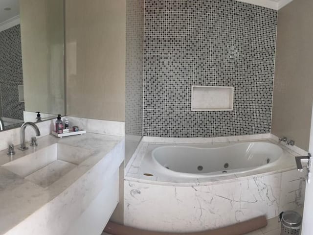 Sobrado com 180m² 4 quartos e 2 banheiros, à venda, no bairro Jardim Colombo em São Paulo