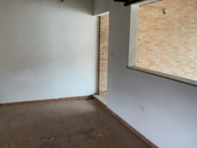Sobrado com 250m² 3 quartos e 4 banheiros, à venda, no bairro Vila São Silvestre em Barueri