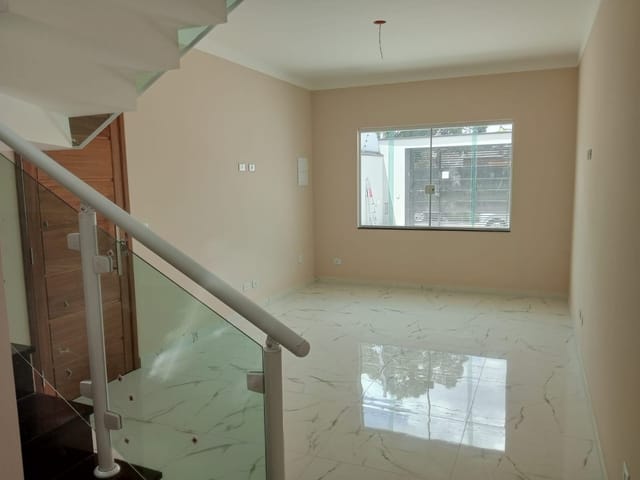 Foto do Sobrado - Excelente sobrado geminado de 3 dormitórios, (com 1 suíte) à venda, com acabamento de primeira, na região doJardim Santa Cecília, Guarulhos, SP | Imobiliária Compare