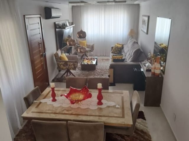 Sobrado com 285m² 3 quartos e 2 banheiros, à venda, no bairro Jardim Rio das Pedras em Cotia