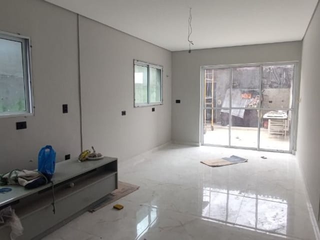 Sobrado com 160m² 3 quartos e 4 banheiros, à venda, no bairro Novo Osasco em Osasco