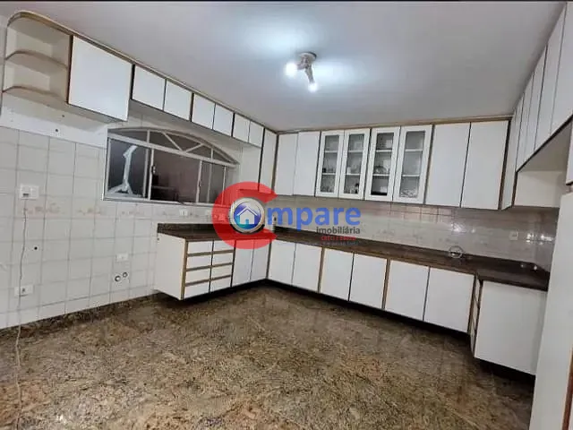 Sobrado com 250m² 3 quartos e 4 banheiros, à venda, no bairro Jardim Santa Mena em Guarulhos