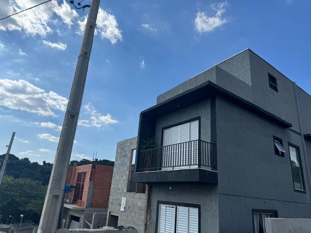 Sobrado com 136m² 2 quartos e 1 banheiro, à venda, no bairro Lageadinho em Cotia
