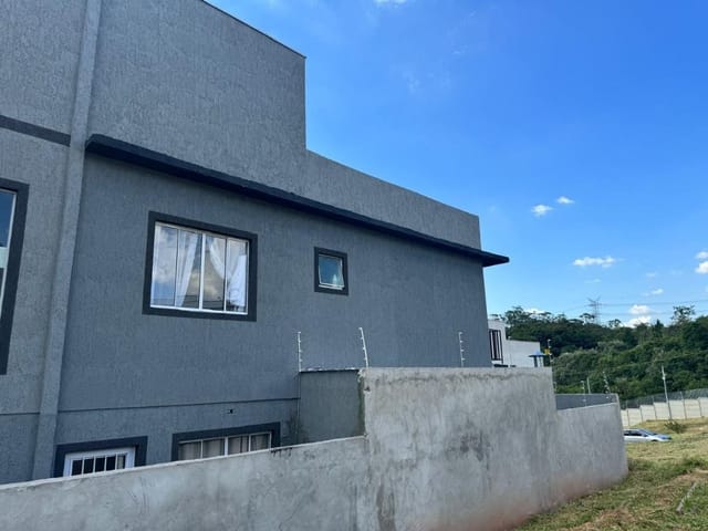 Sobrado com 136m² 2 quartos e 1 banheiro, à venda, no bairro Lageadinho em Cotia