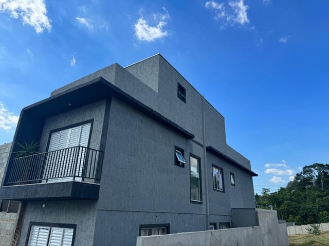 Sobrado com 136m² 2 quartos e 1 banheiro, à venda, no bairro Lageadinho em Cotia