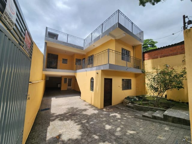 Sobrado com 165m² 3 quartos e 2 banheiros, à venda, no bairro Jardim Boa Vista (Zona Oeste) em São Paulo