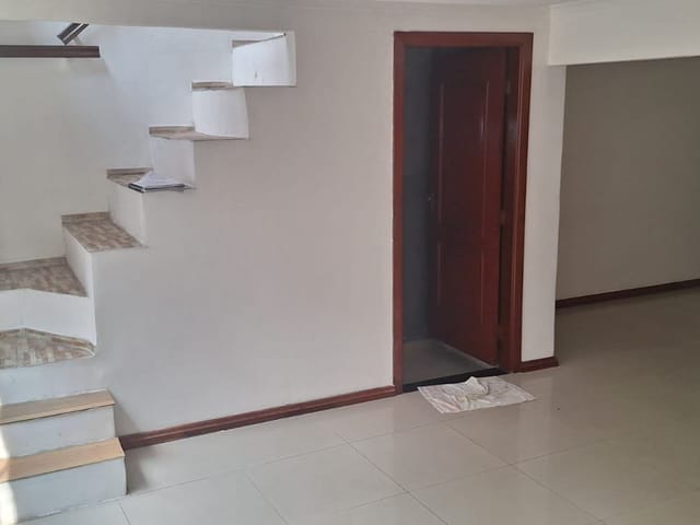 Sobrado com 131m² 5 quartos e 3 banheiros, à venda, no bairro Jardim Guarau em São Paulo
