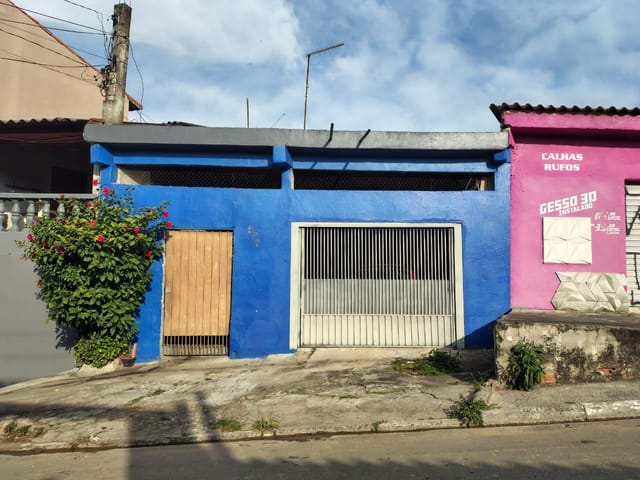 Sobrado com 171m² 3 quartos e 2 banheiros, à venda, no bairro Vila Dirce em Carapicuíba