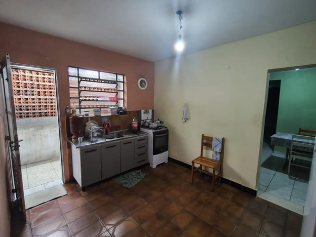 Sobrado com 171m² 3 quartos e 2 banheiros, à venda, no bairro Vila Dirce em Carapicuíba
