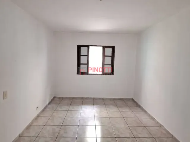 Sobrado 2 quartos e 2 banheiros, para alugar, no bairro Ferrazópolis em São Bernardo do Campo