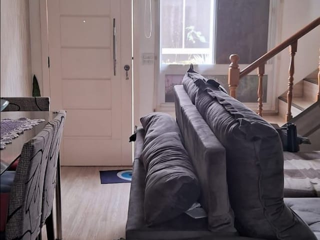 Sobrado com 69m² 2 quartos e 2 banheiros, à venda, no bairro Água Espraiada (Caucaia do Alto) em Cotia
