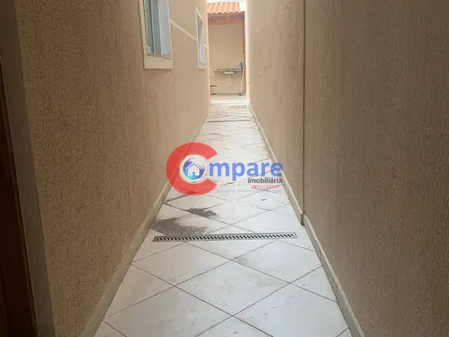 Sobrado 3 quartos e 2 banheiros, à venda, no bairro Gopoúva em Guarulhos