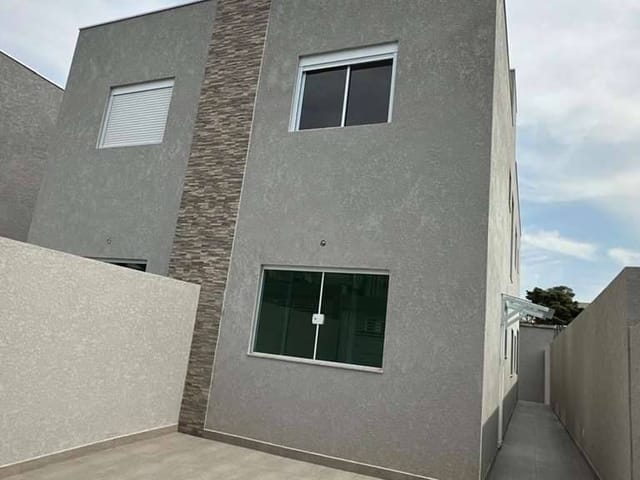 Sobrado com 148m² 3 quartos e 2 banheiros, à venda, no bairro Parque São George em Cotia