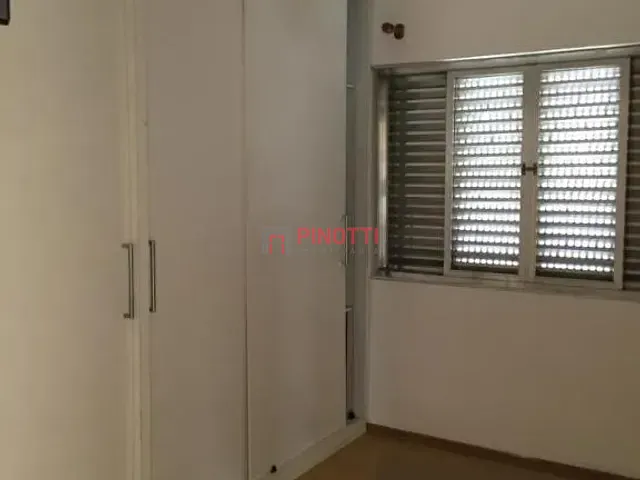 Sobrado 4 quartos e 2 banheiros, à venda ou para alugar, no bairro Vila Mussoline em São Bernardo do Campo