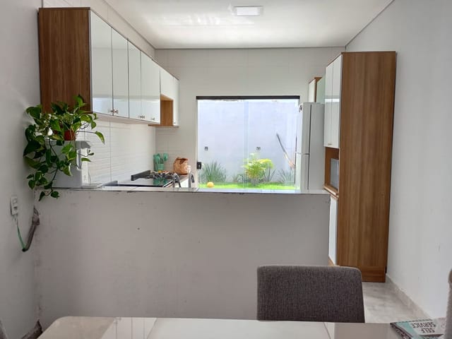 Sobrado com 150m² 4 quartos e 3 banheiros, à venda, no bairro Colina (Caucaia do Alto) em Cotia