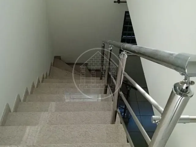 Sobrado com 250m² 3 quartos e 2 banheiros, para alugar, no bairro Vila Friburgo em São Paulo