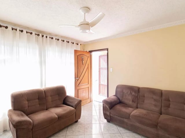 Sobrado com 125m² 2 quartos e 1 banheiro, à venda, no bairro Santo Antônio em Osasco