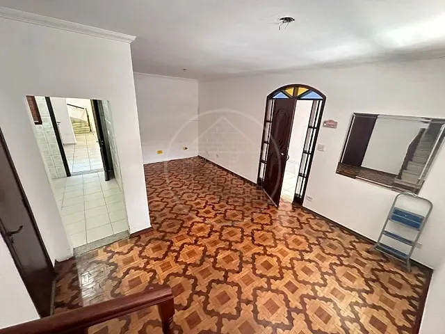 Sobrado com 125m² 3 quartos e 5 banheiros, à venda, no bairro Jardim dos Lagos em São Paulo