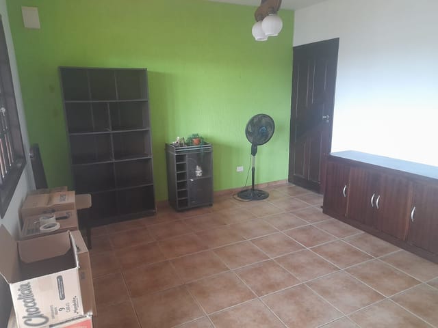 Sobrado com 244m² 3 quartos e 4 banheiros, à venda, no bairro Portal da Primavera em Cotia