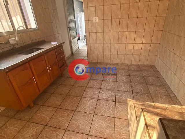Sobrado 4 quartos e 2 banheiros, à venda, no bairro Jardim Paraventi em Guarulhos