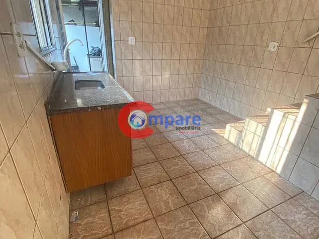 Sobrado 4 quartos e 2 banheiros, à venda, no bairro Jardim Paraventi em Guarulhos
