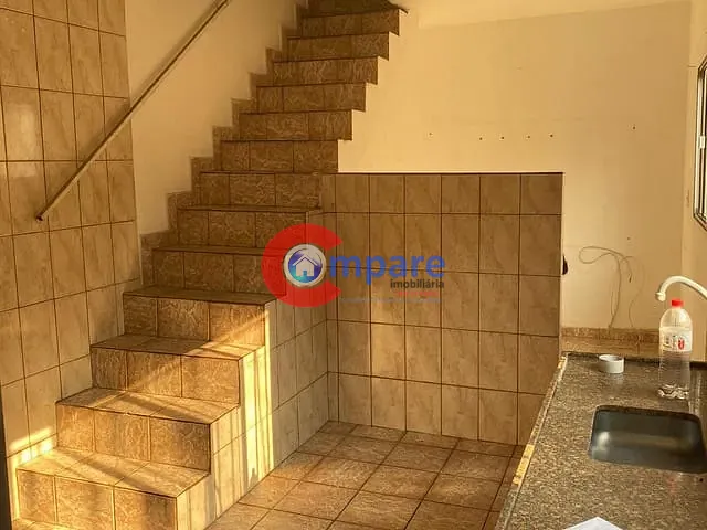 Sobrado 4 quartos e 2 banheiros, à venda, no bairro Jardim Paraventi em Guarulhos