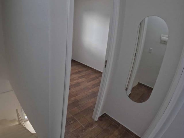 Sobrado com 80m² 2 quartos e 2 banheiros, à venda, no bairro Água Espraiada (Caucaia do Alto) em Cotia