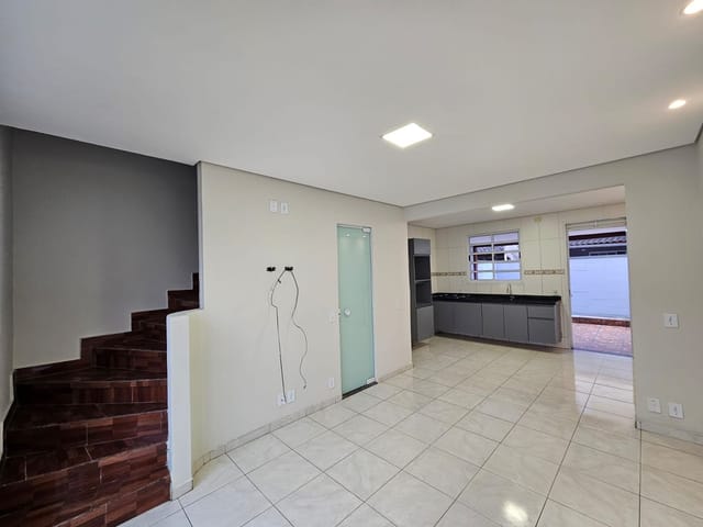 Foto do Sobrado - Sobrado à venda, Vila Nova Bonsucesso, Guarulhos, SP=Excelente localização | Imobiliária Compare