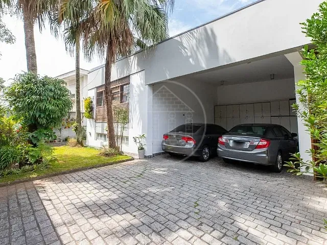Sobrado com 507m² 4 quartos e 4 banheiros, à venda, no bairro Jardim Marajoara em São Paulo