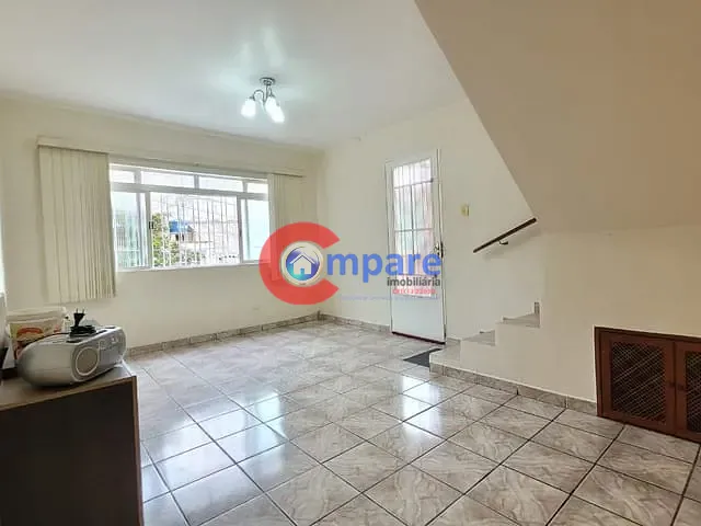 Sobrado 2 quartos e 2 banheiros, à venda, no bairro Parque Marabá em Guarulhos