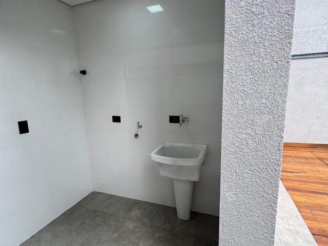 Sobrado com 150m² 2 quartos e 1 banheiro, à venda, no bairro Chácara Jaguari (Fazendinha) em Santana de Parnaíba