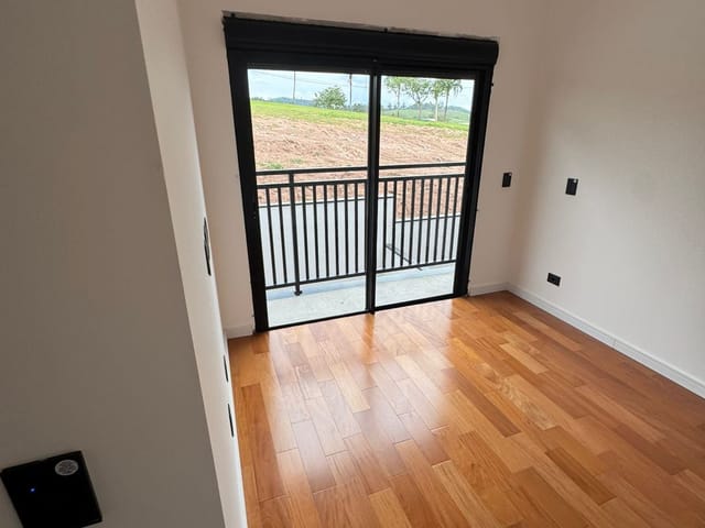 Sobrado com 150m² 2 quartos e 1 banheiro, à venda, no bairro Chácara Jaguari (Fazendinha) em Santana de Parnaíba