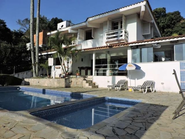Sobrado com 1000m² 5 quartos e 5 banheiros, à venda, no bairro Recanto Impla em Carapicuíba