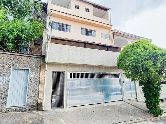 Sobrado com 200m² 9 quartos e 7 banheiros, à venda, no bairro Parque Colonial em São Paulo