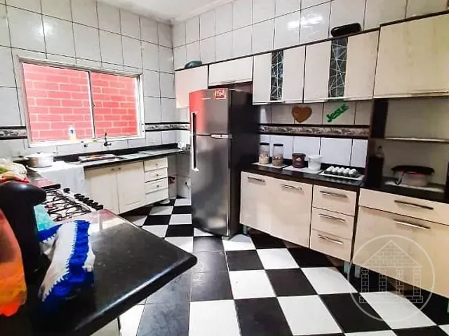 Sobrado com 125m² 4 quartos e 2 banheiros, à venda, no bairro Balneário São José em São Paulo