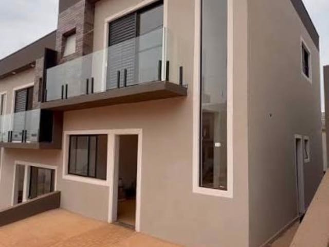 Sobrado com 97m² 3 quartos e 4 banheiros, à venda, no bairro Chácara Ondas Verdes em Cotia