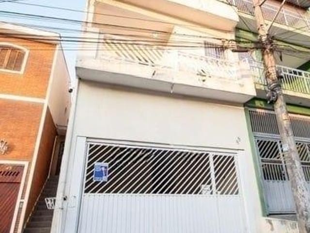 Sobrado 3 quartos e 2 banheiros, à venda, no bairro Jardim Elvira em Osasco