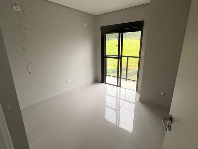Sobrado com 124m² 3 quartos e 3 banheiros, à venda, no bairro Das Pedras em Cotia