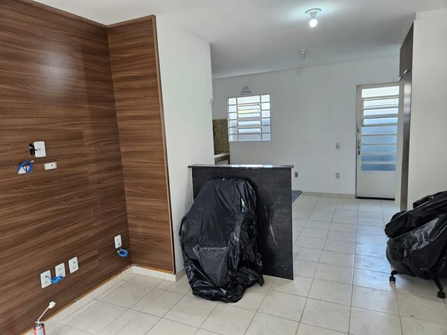 Sobrado com 66m² 2 quartos e 1 banheiro, para alugar, no bairro Santa Maria em Osasco