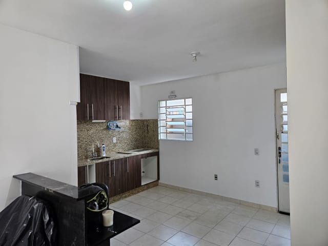 Sobrado com 66m² 2 quartos e 1 banheiro, para alugar, no bairro Santa Maria em Osasco