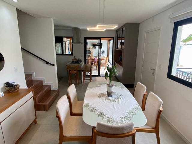 Sobrado com 276m² 3 quartos e 3 banheiros, à venda, no bairro Granja Cristiana em Vargem Grande Paulista