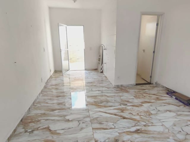 Sobrado com 48m² 2 quartos e 2 banheiros, à venda, no bairro Parque Dom Henrique em Cotia