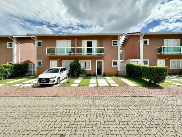 Sobrado com 97m² 3 quartos e 2 banheiros, à venda, no bairro Jardim Pioneiro em Cotia