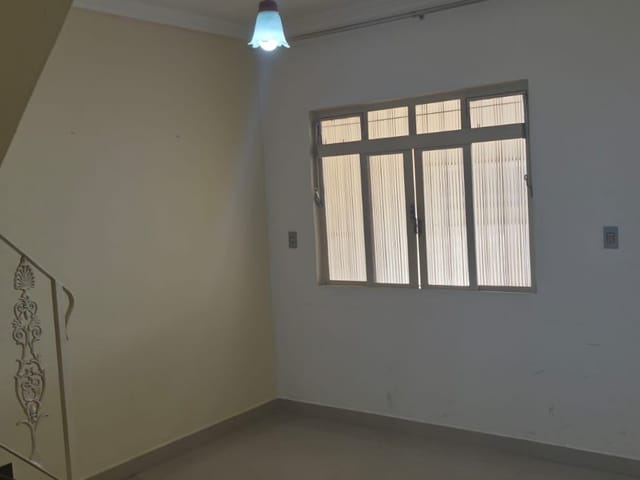 Sobrado com 250m² 4 quartos e 3 banheiros, para alugar, no bairro Parque São George em Cotia