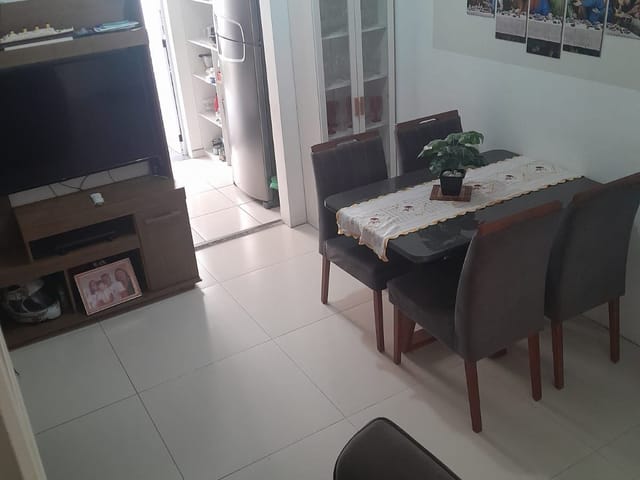 Sobrado com 52m² 2 quartos e 2 banheiros, à venda, no bairro Jardim São Marcos em Vargem Grande Paulista