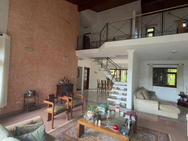 Sobrado com 375m² 3 quartos e 5 banheiros, à venda, no bairro Adalgisa em Osasco