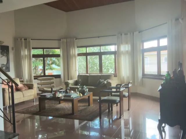 Sobrado com 375m² 3 quartos e 5 banheiros, à venda, no bairro Adalgisa em Osasco