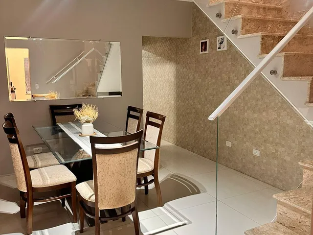 Sobrado com 125m² 3 quartos e 2 banheiros, à venda, no bairro Parque Alexandre em Cotia