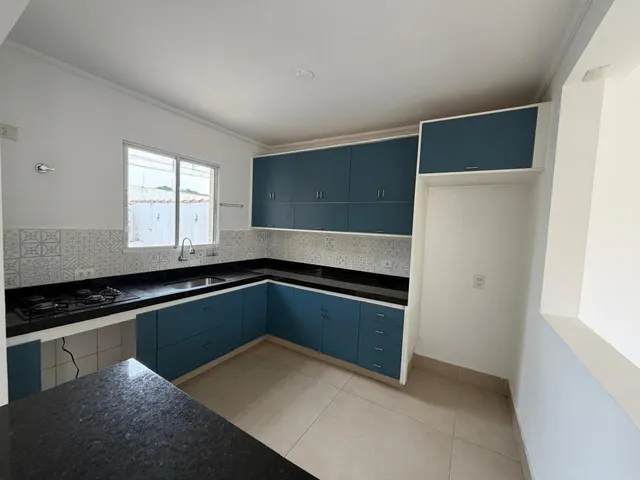 Sobrado com 82m² 3 quartos e 3 banheiros, à venda, no bairro Jardim Belizário em Cotia